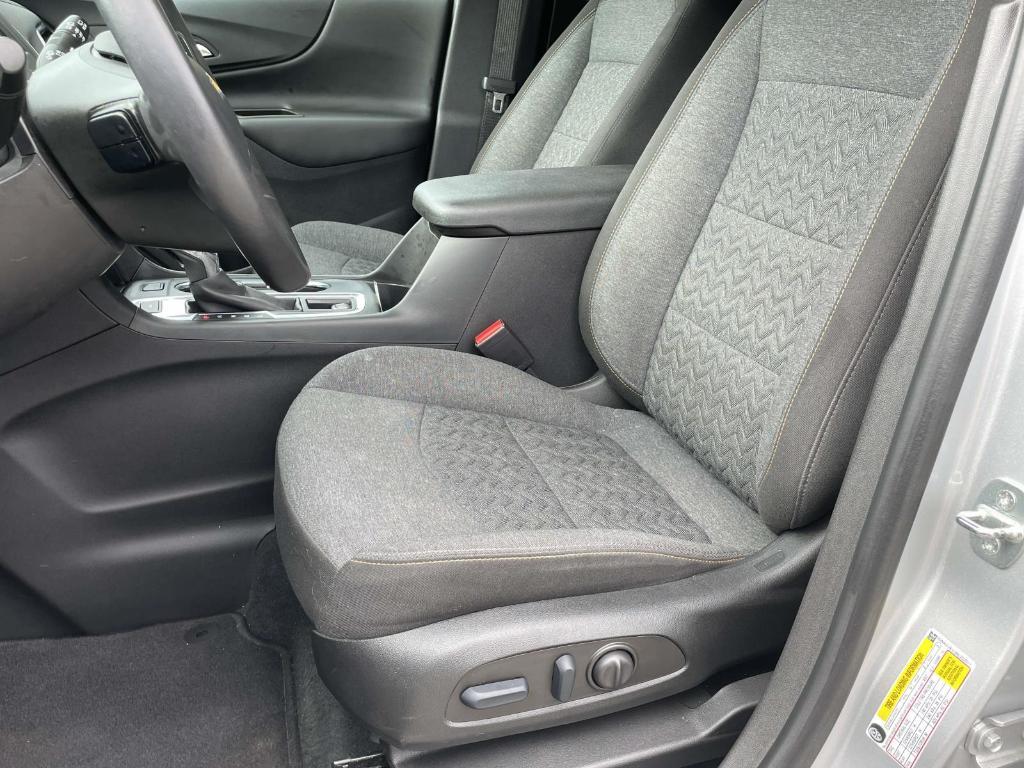 used 2022 Chevrolet Equinox car, priced at $23,800
