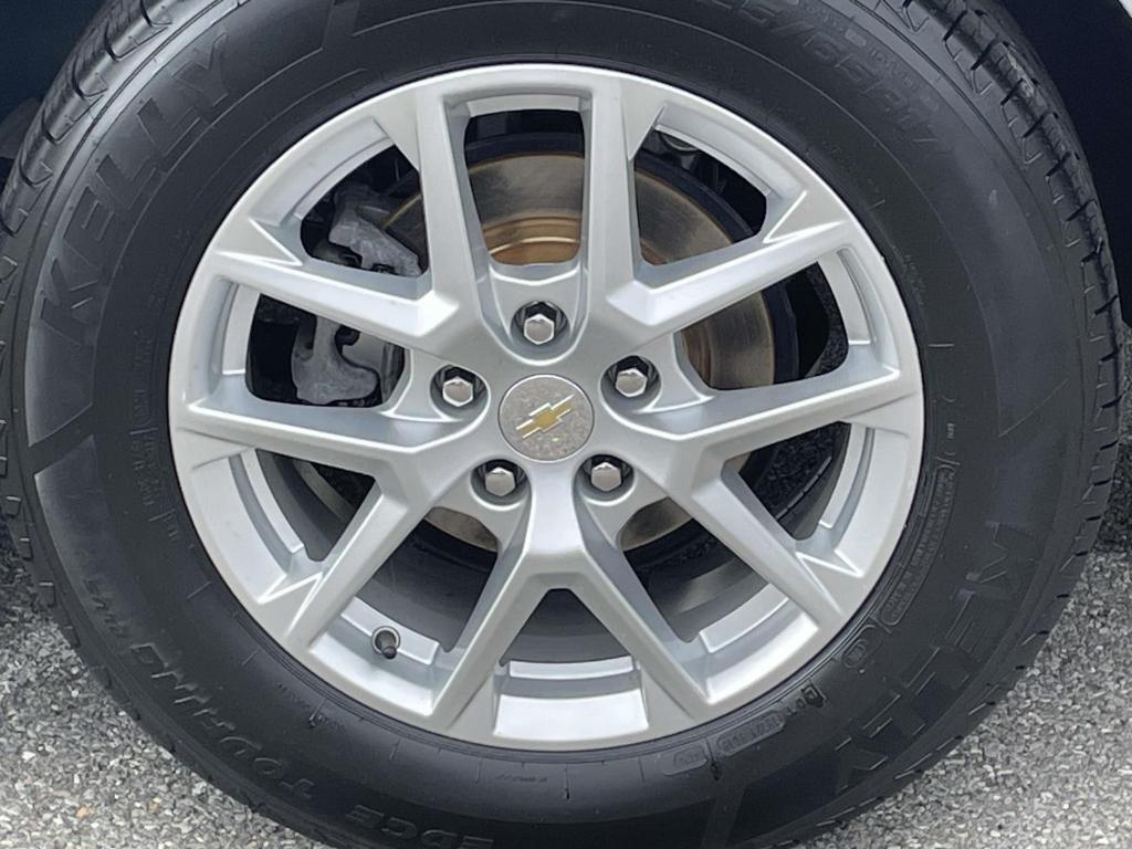 used 2022 Chevrolet Equinox car, priced at $23,800