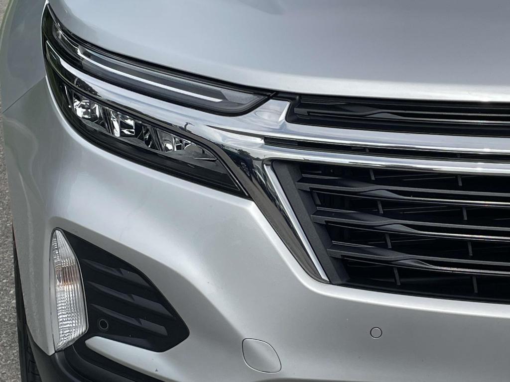 used 2022 Chevrolet Equinox car, priced at $23,800