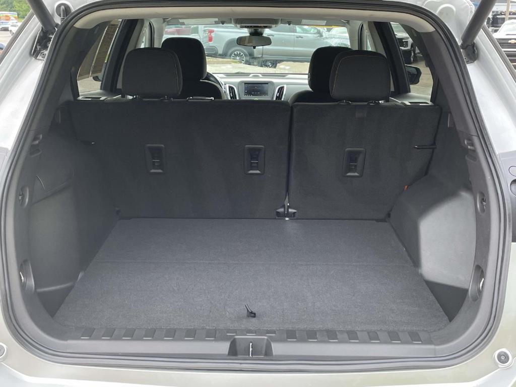 used 2022 Chevrolet Equinox car, priced at $23,800
