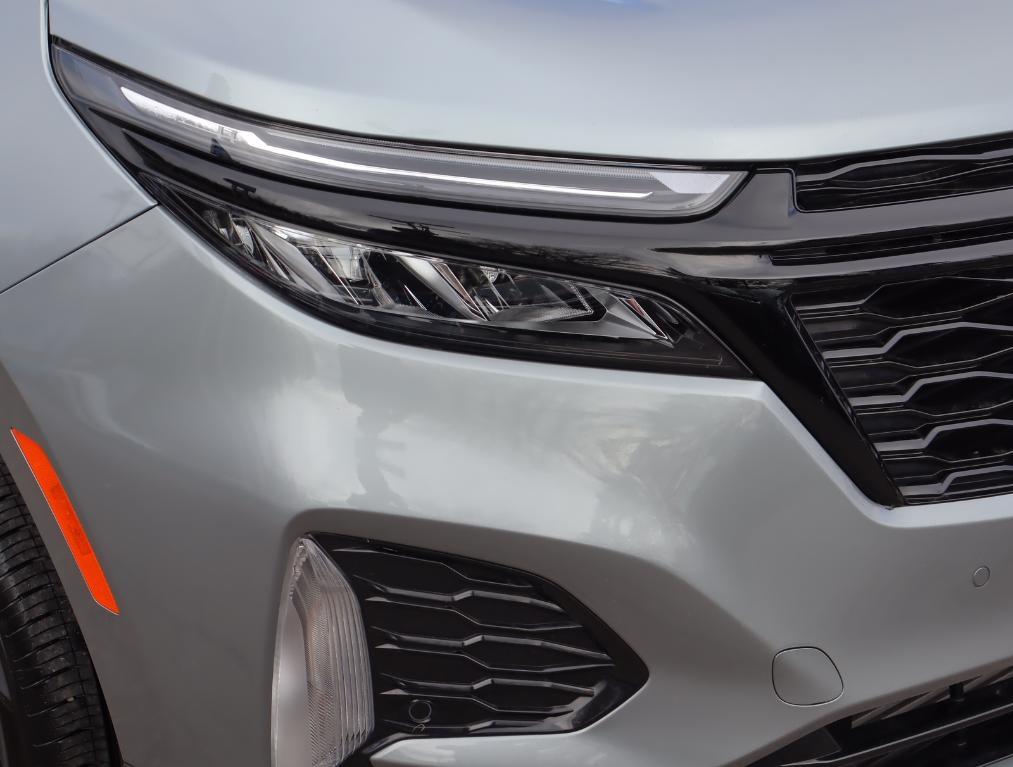 used 2024 Chevrolet Equinox car, priced at $32,900