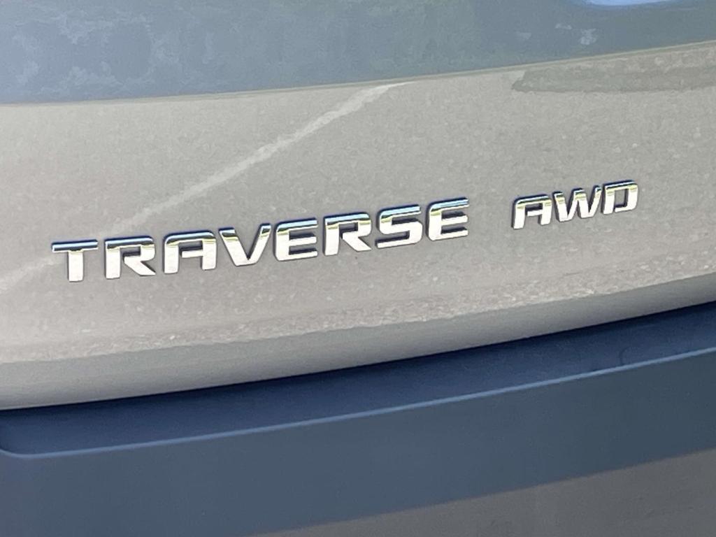 used 2023 Chevrolet Traverse car, priced at $38,500