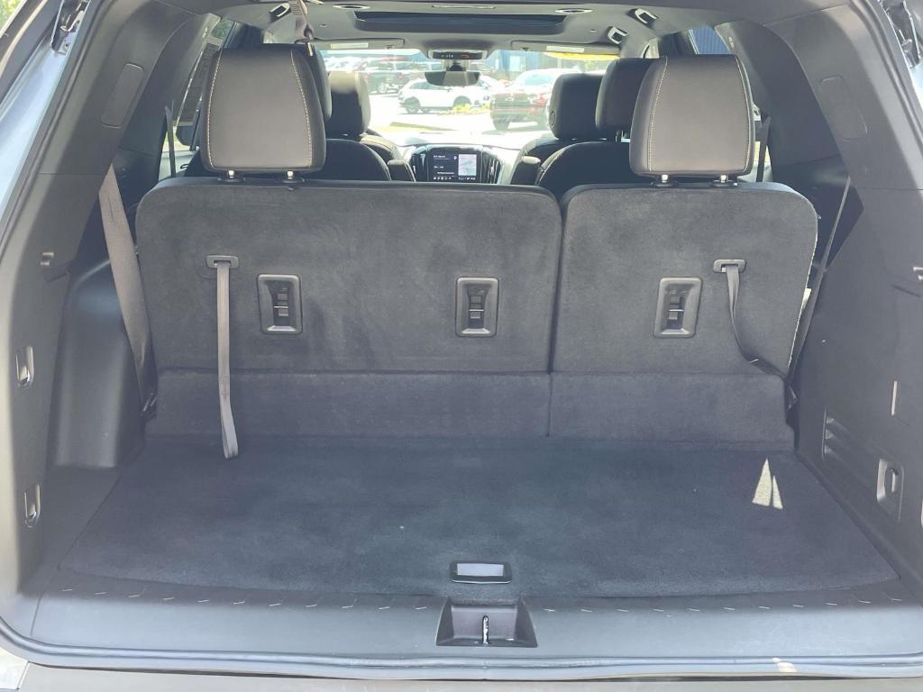 used 2023 Chevrolet Traverse car, priced at $38,500