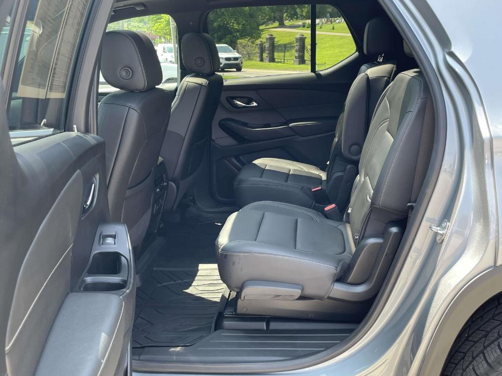 used 2023 Chevrolet Traverse car, priced at $38,500