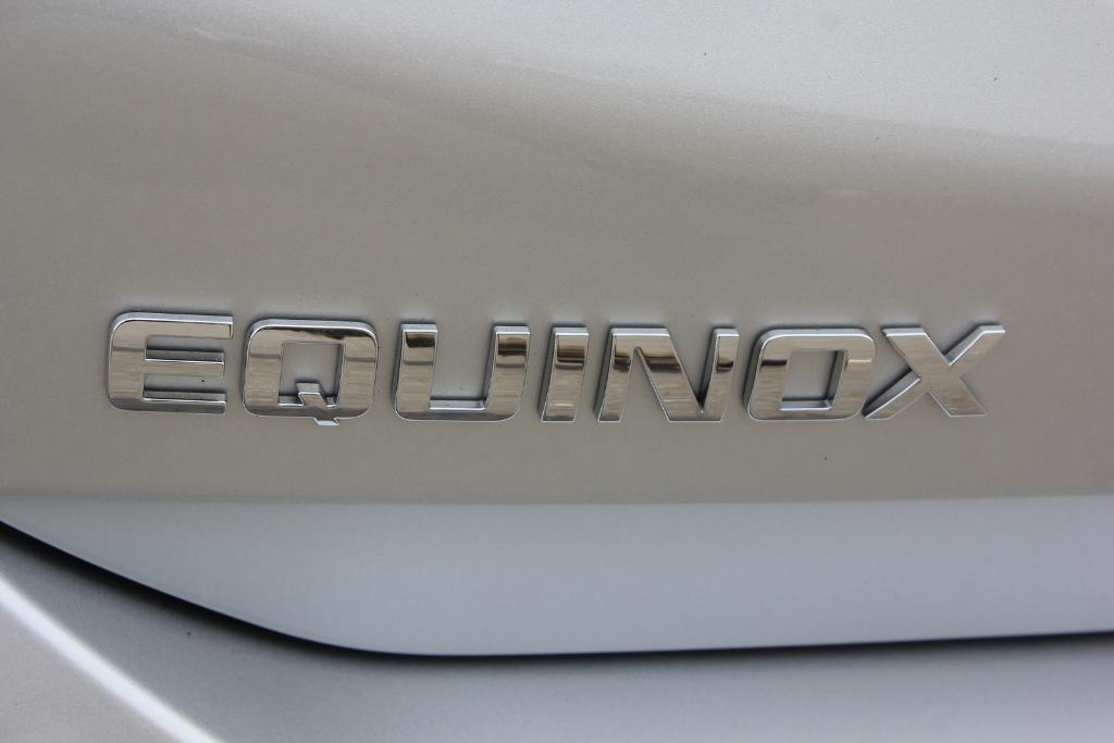 used 2021 Chevrolet Equinox car, priced at $23,900