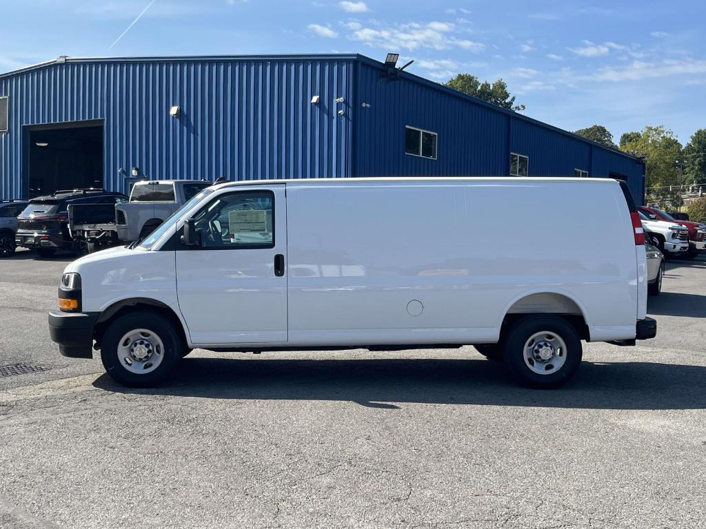new 2025 Chevrolet Express 3500 car, priced at $58,373