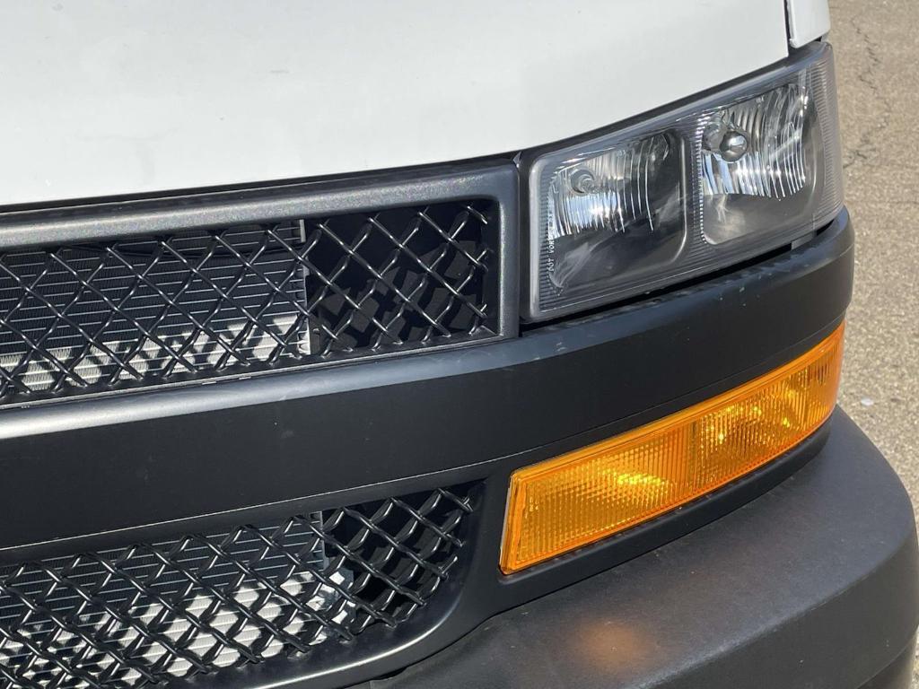 new 2025 Chevrolet Express 3500 car, priced at $59,573