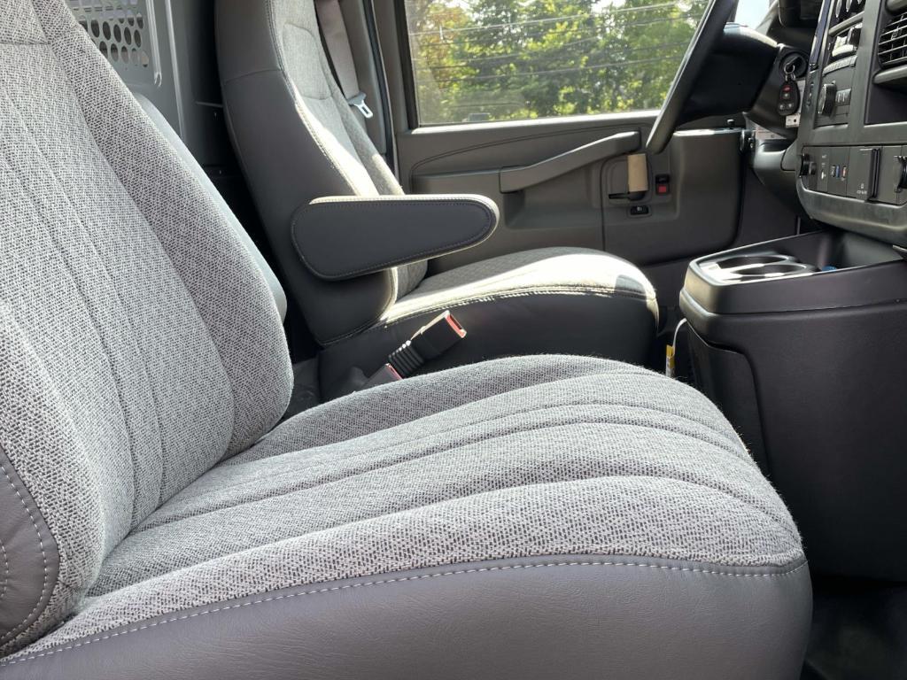 new 2025 Chevrolet Express 3500 car, priced at $63,068