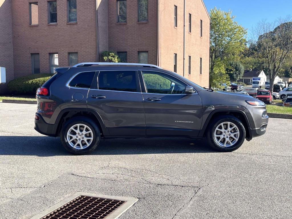 used 2018 Jeep Cherokee car, priced at $17,900