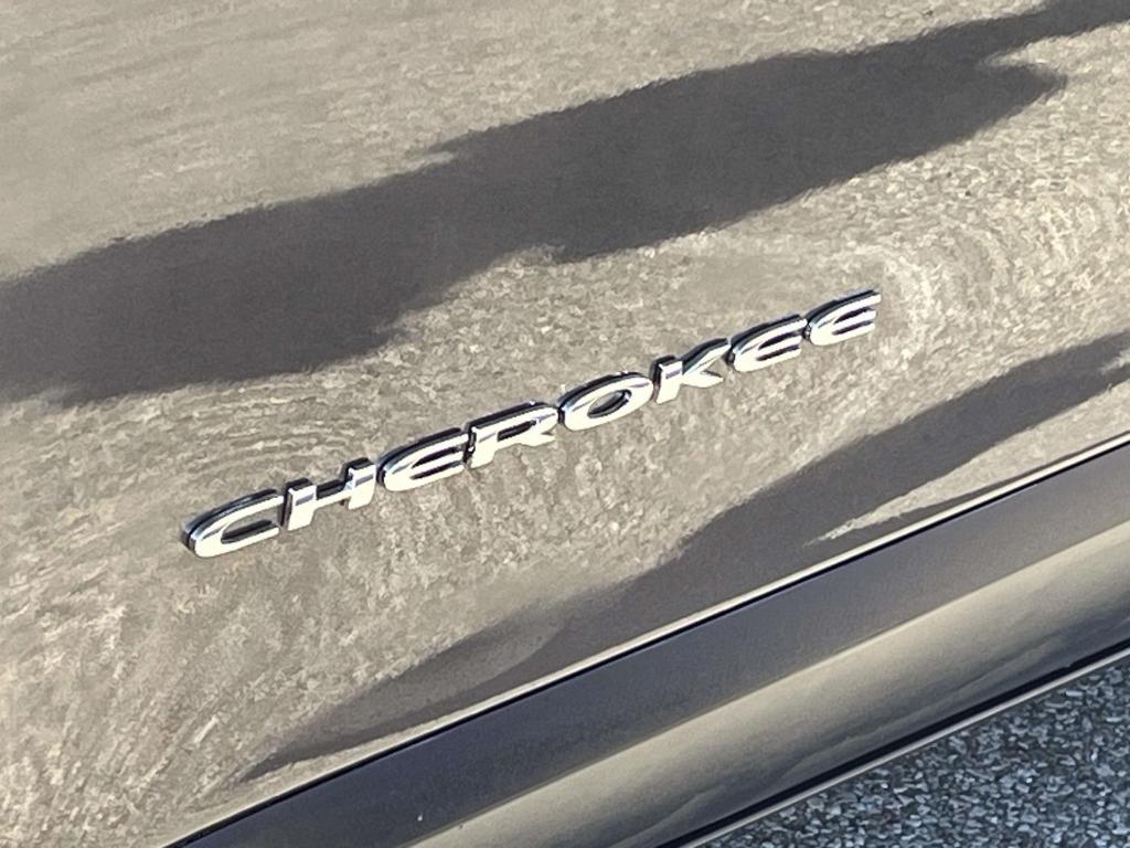 used 2018 Jeep Cherokee car, priced at $17,900