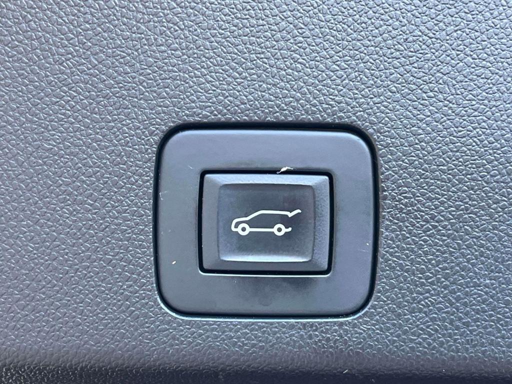 used 2022 Buick Encore GX car, priced at $25,300