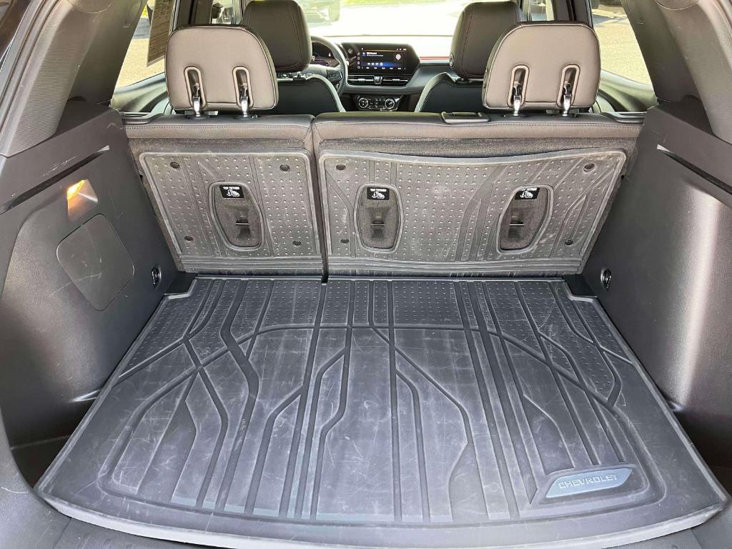 used 2025 Chevrolet TrailBlazer car, priced at $33,990