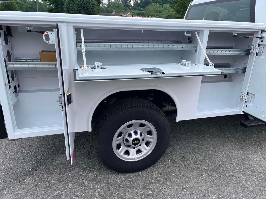 new 2024 Chevrolet Silverado 3500 car, priced at $66,415