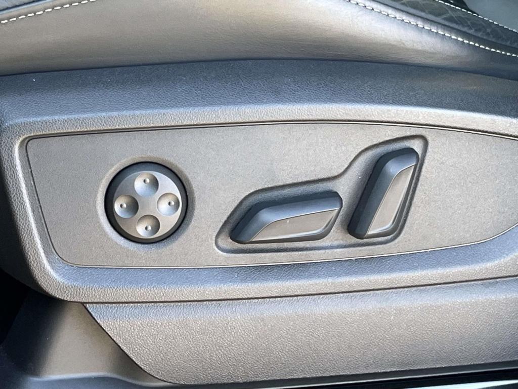 used 2023 Audi SQ5 car, priced at $50,990