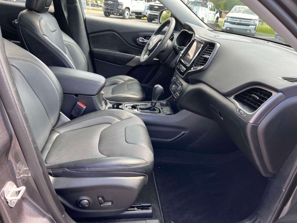 used 2022 Jeep Cherokee car, priced at $29,990