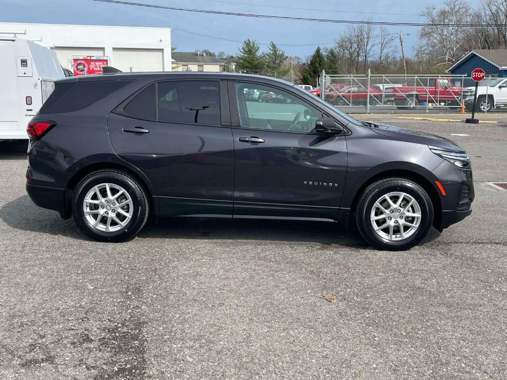 used 2022 Chevrolet Equinox car, priced at $20,900