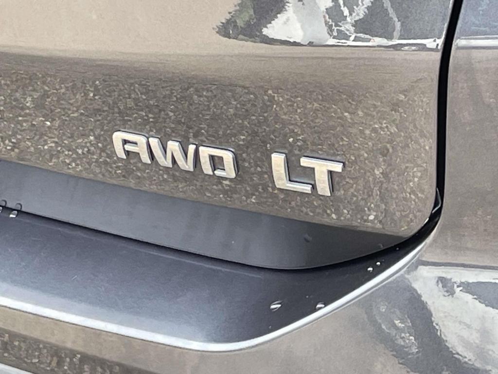 used 2022 Chevrolet Equinox car, priced at $23,900