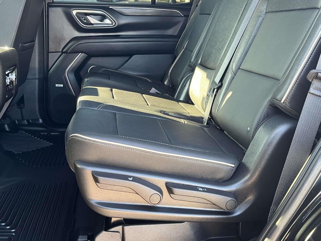 used 2023 GMC Yukon car, priced at $61,900