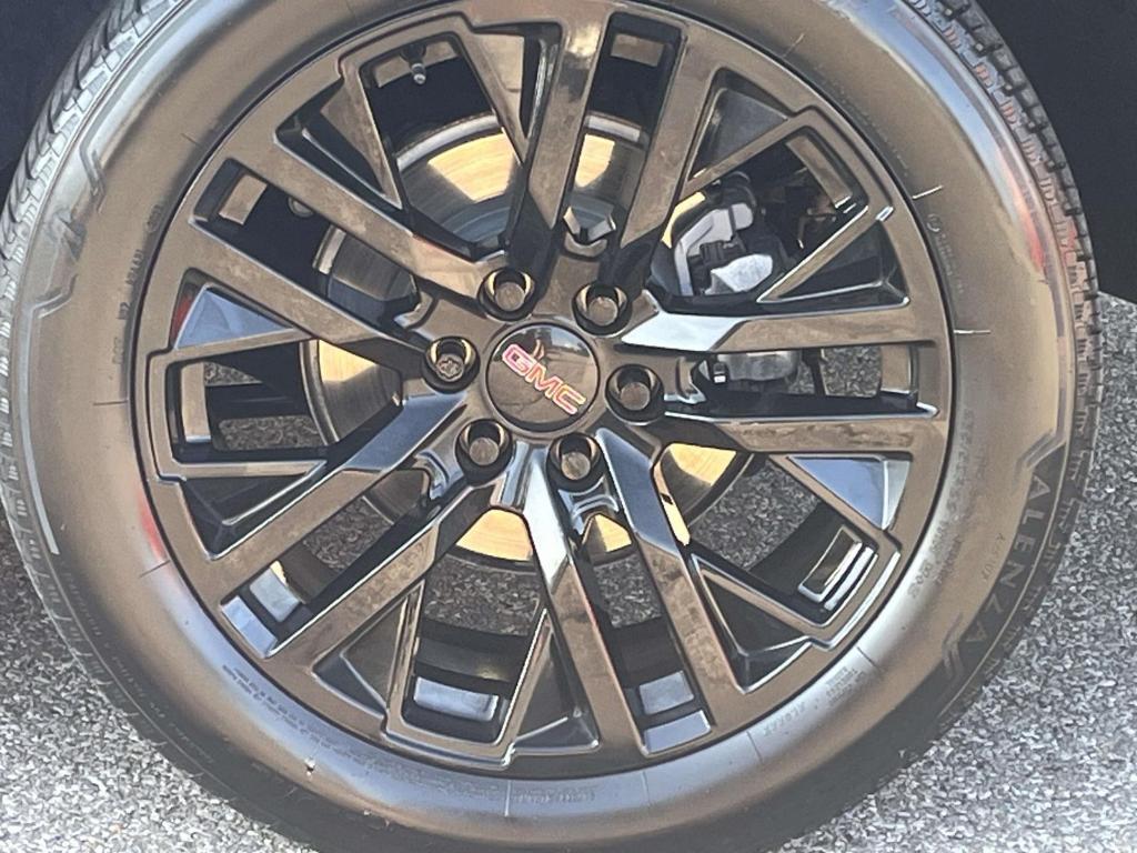 used 2023 GMC Yukon car, priced at $61,900