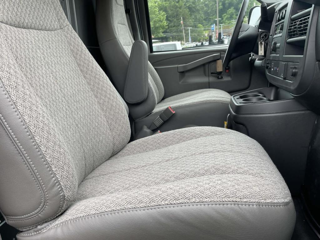 new 2025 Chevrolet Express 3500 car, priced at $59,889