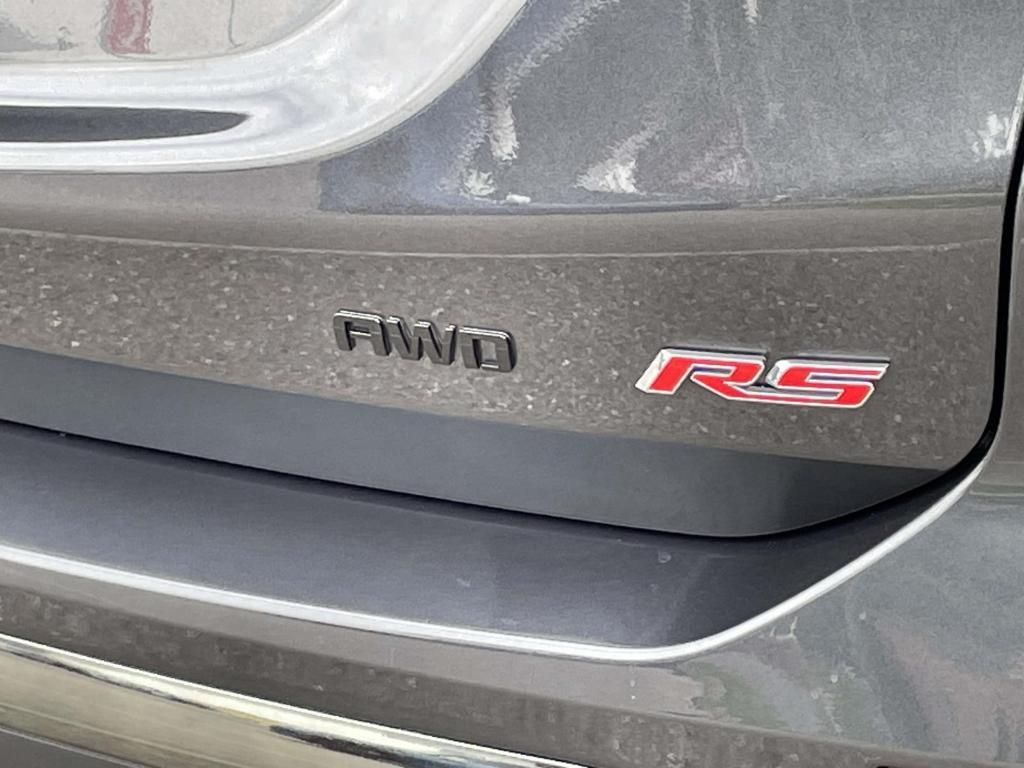 used 2022 Chevrolet Equinox car, priced at $23,900