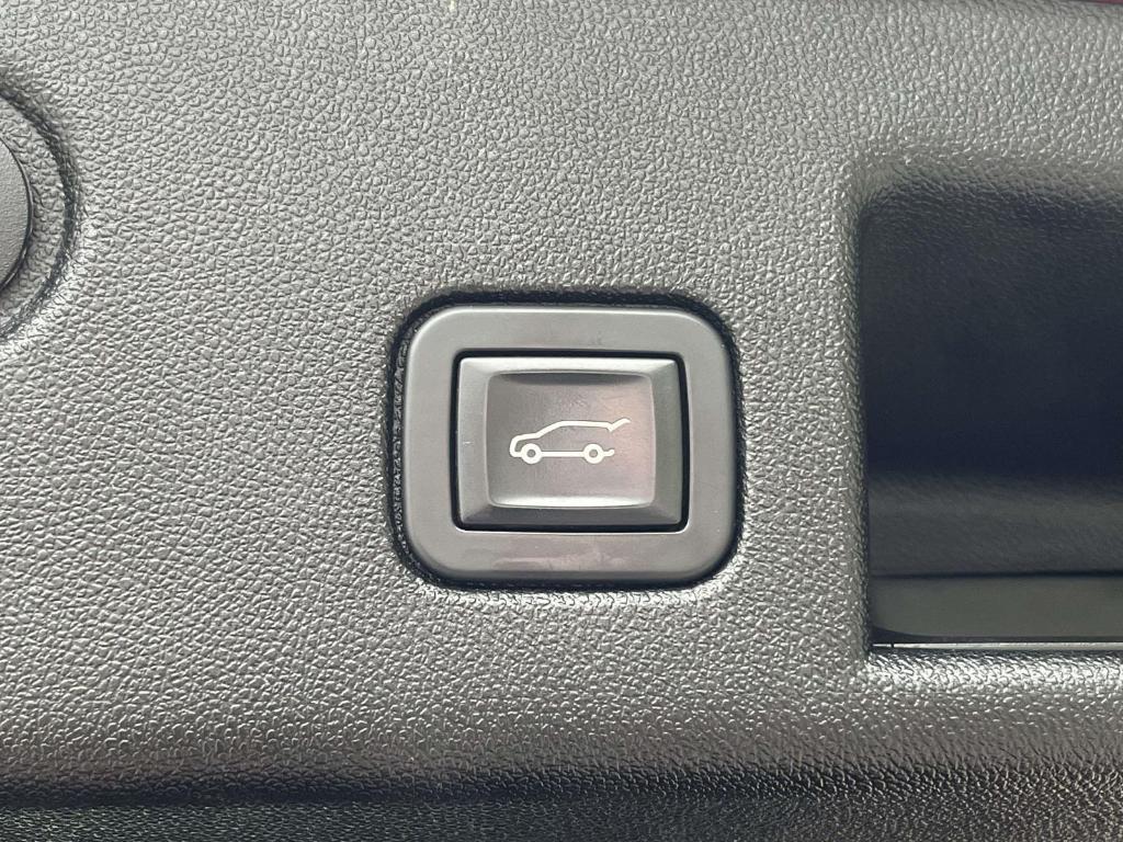 used 2018 Chevrolet Equinox car, priced at $16,900