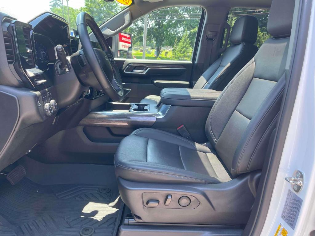 used 2024 Chevrolet Silverado 3500 car, priced at $70,500