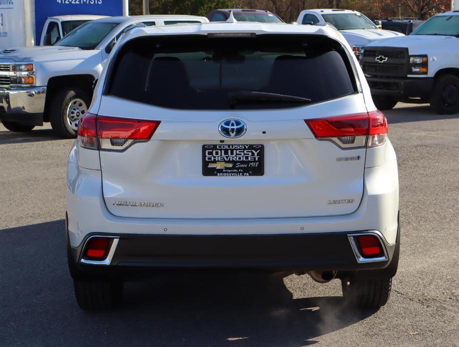 used 2018 Toyota Highlander Hybrid car, priced at $33,990