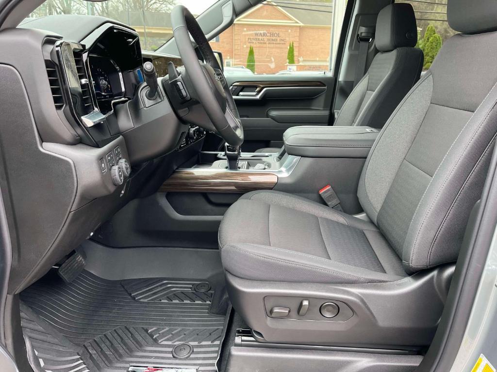new 2025 Chevrolet Silverado 1500 car, priced at $72,265
