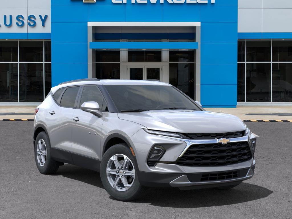 new 2025 Chevrolet Blazer car, priced at $42,060