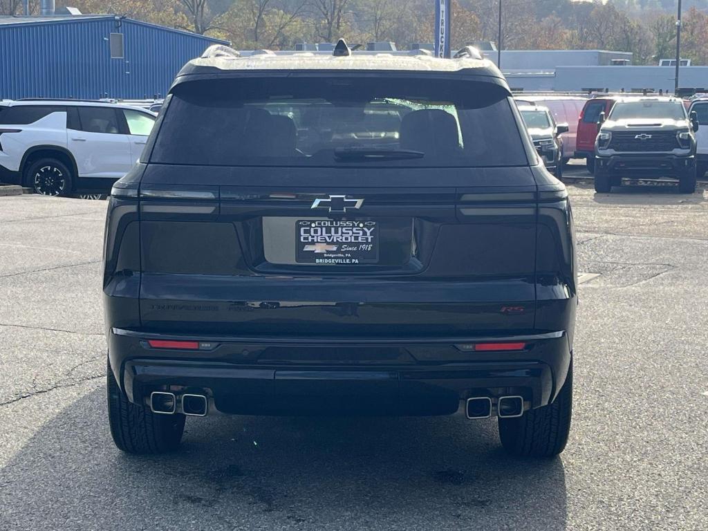 used 2024 Chevrolet Traverse car, priced at $52,900