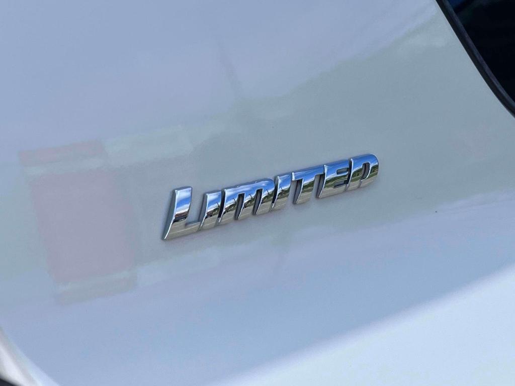 used 2014 Toyota 4Runner car, priced at $22,900