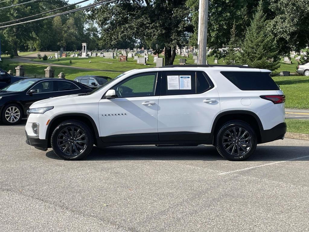 used 2022 Chevrolet Traverse car, priced at $34,900