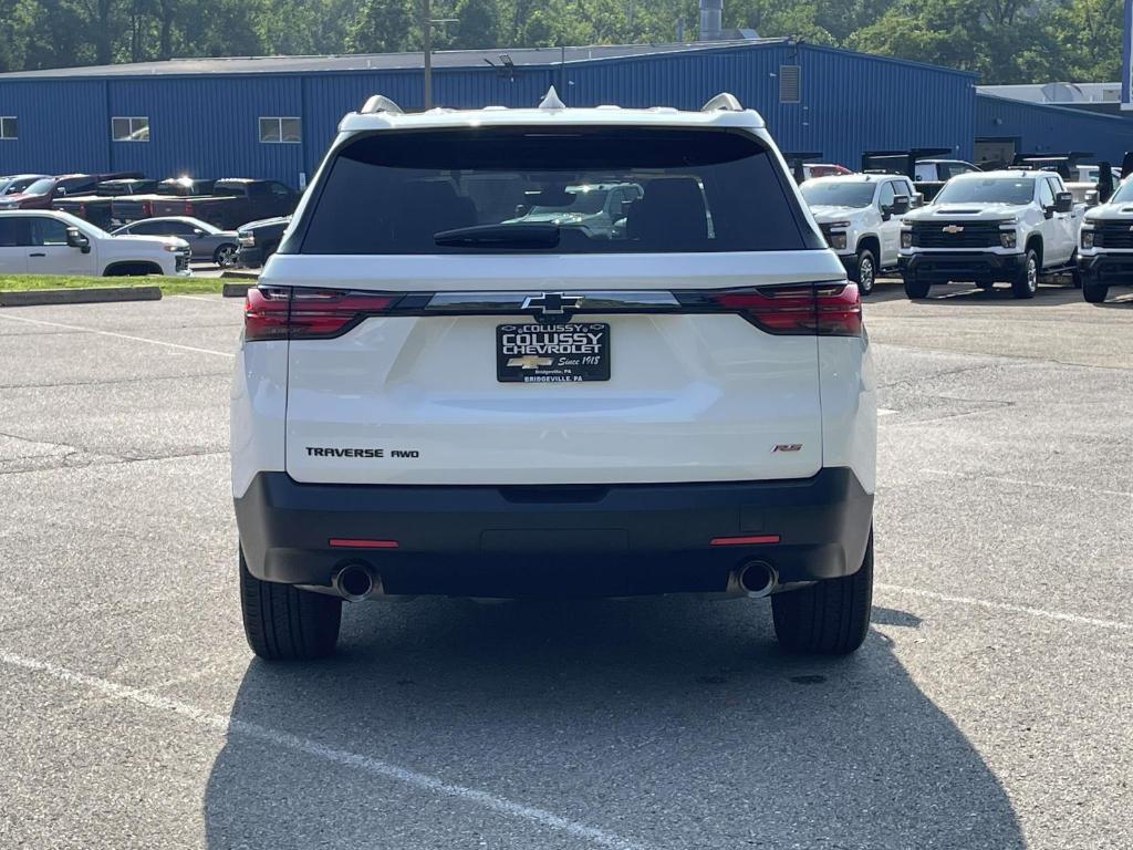 used 2022 Chevrolet Traverse car, priced at $34,900