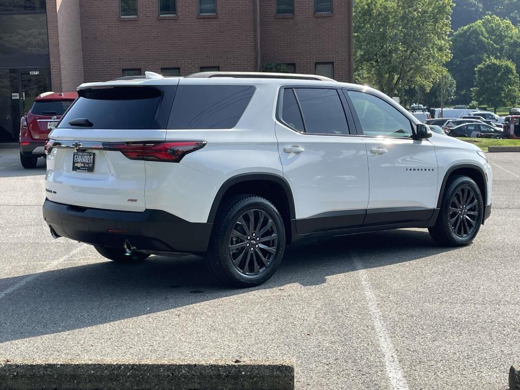 used 2022 Chevrolet Traverse car, priced at $34,900