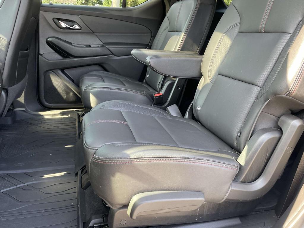 used 2022 Chevrolet Traverse car, priced at $34,900