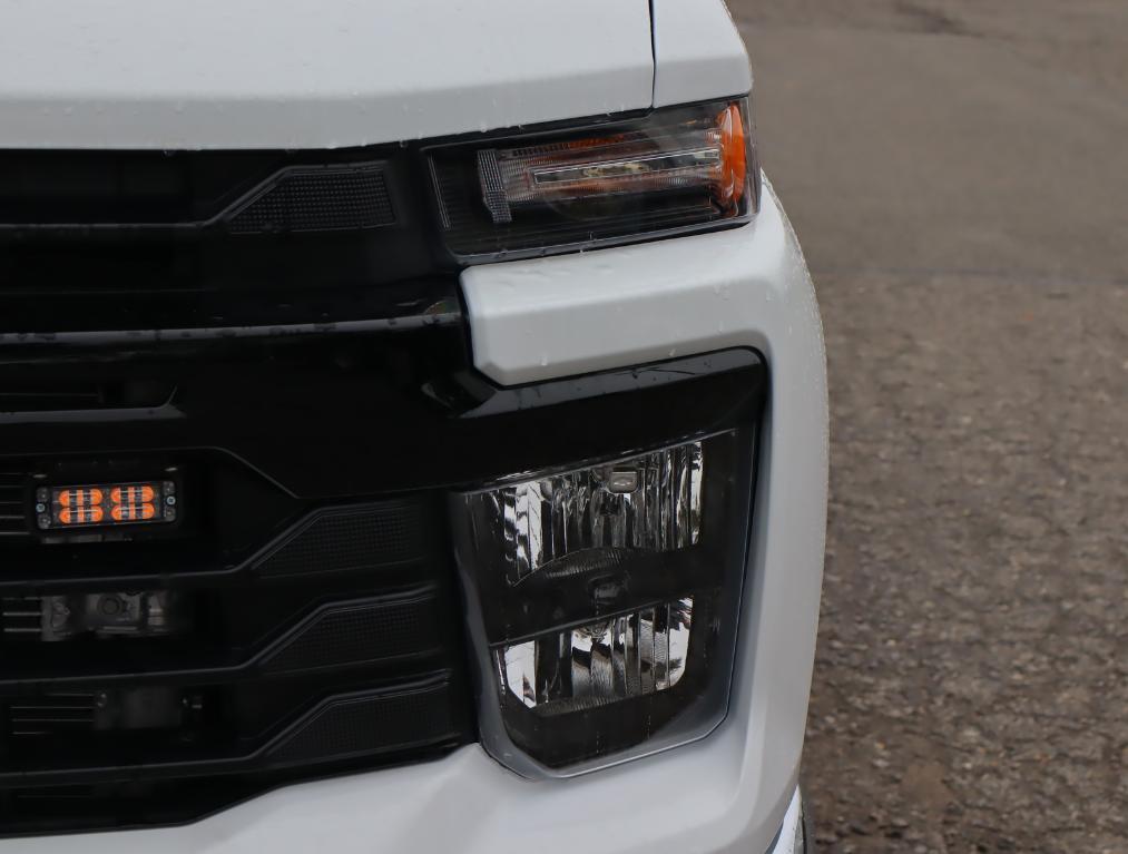 new 2025 Chevrolet Silverado 3500 car, priced at $82,608