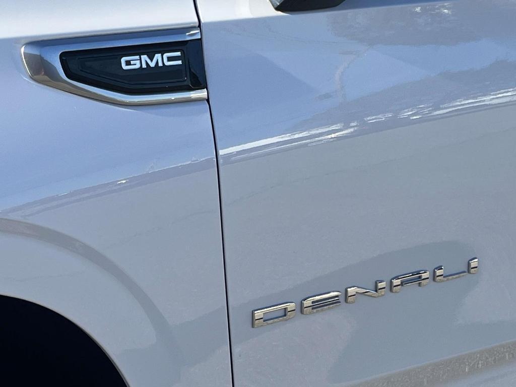 used 2023 GMC Yukon car, priced at $74,500