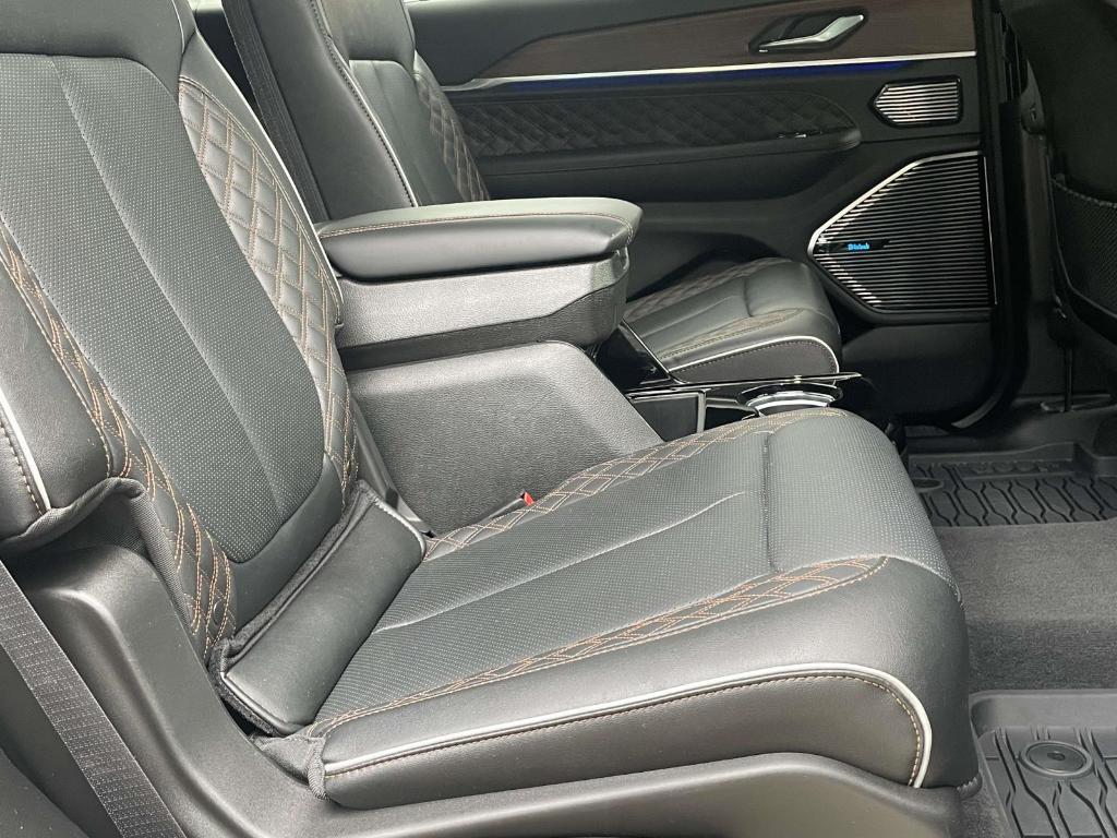 used 2024 Jeep Grand Cherokee L car, priced at $53,900