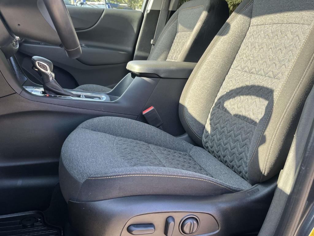 used 2022 Chevrolet Equinox car, priced at $24,500