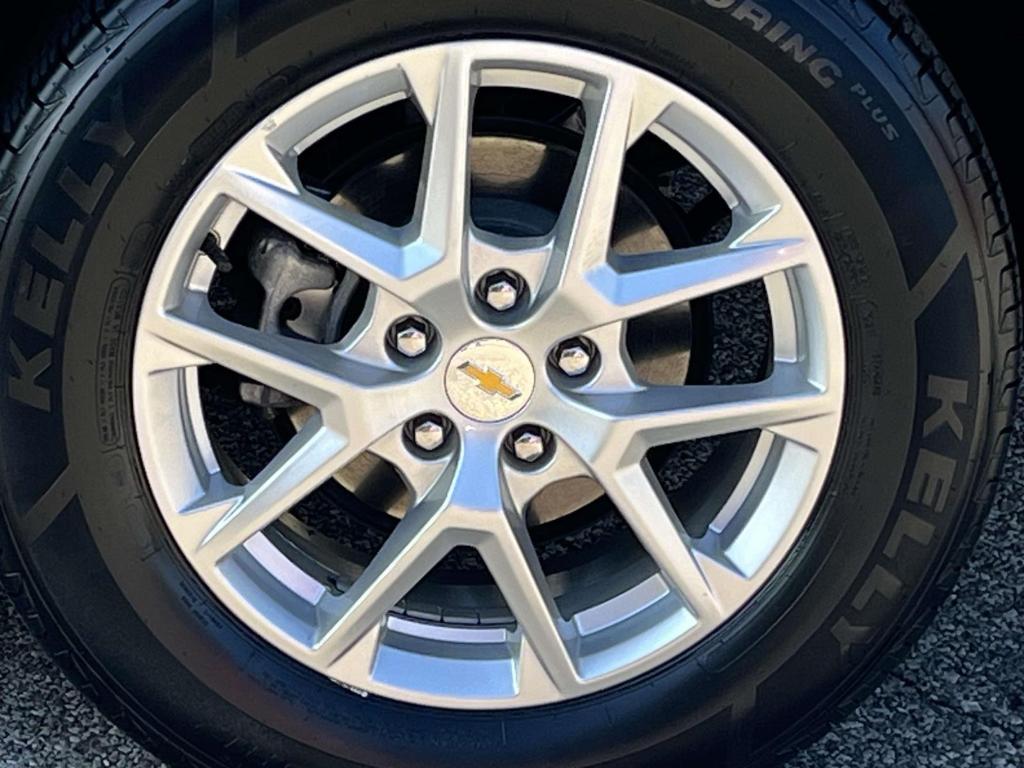 used 2022 Chevrolet Equinox car, priced at $24,500