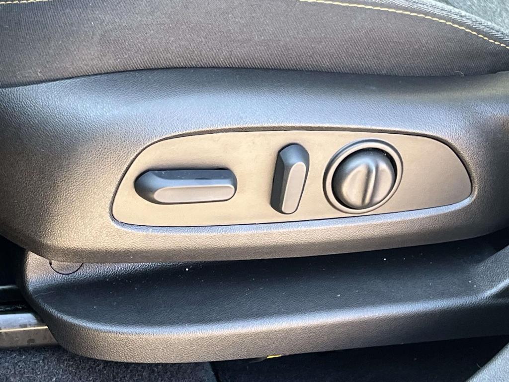 used 2022 Chevrolet Equinox car, priced at $24,500