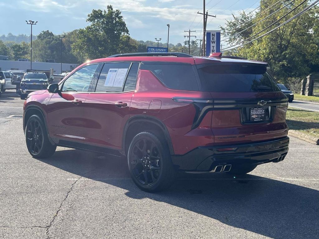 used 2024 Chevrolet Traverse car, priced at $55,400