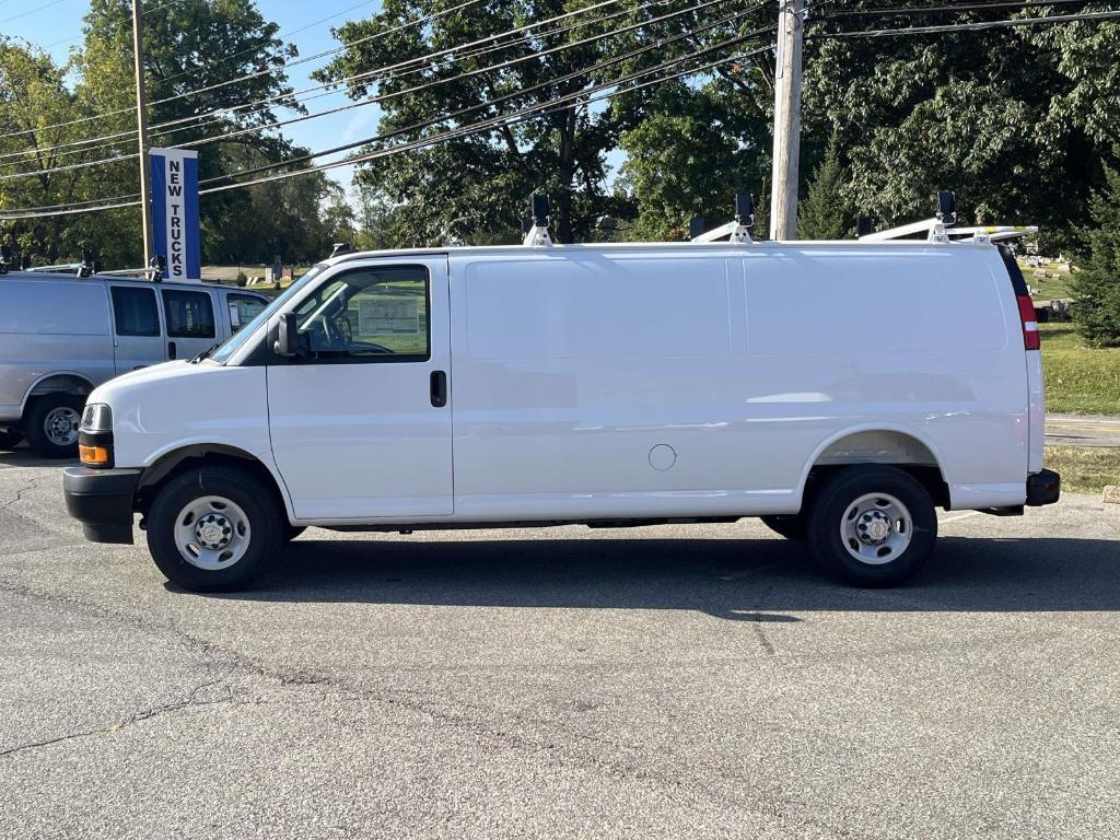 new 2025 Chevrolet Express 3500 car, priced at $55,373