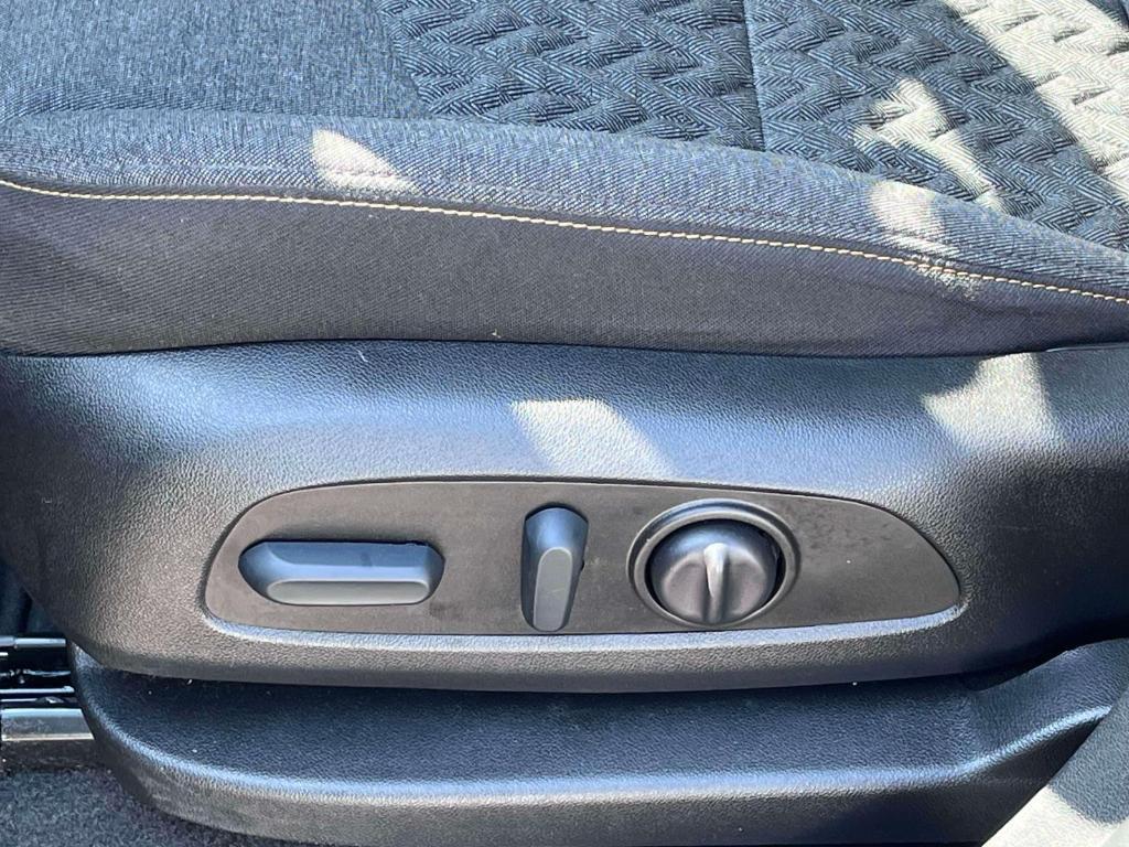 used 2022 Chevrolet Equinox car, priced at $27,990