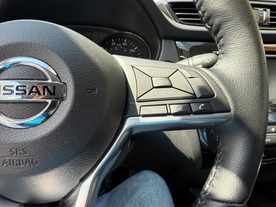 used 2022 Nissan Rogue Sport car, priced at $24,002