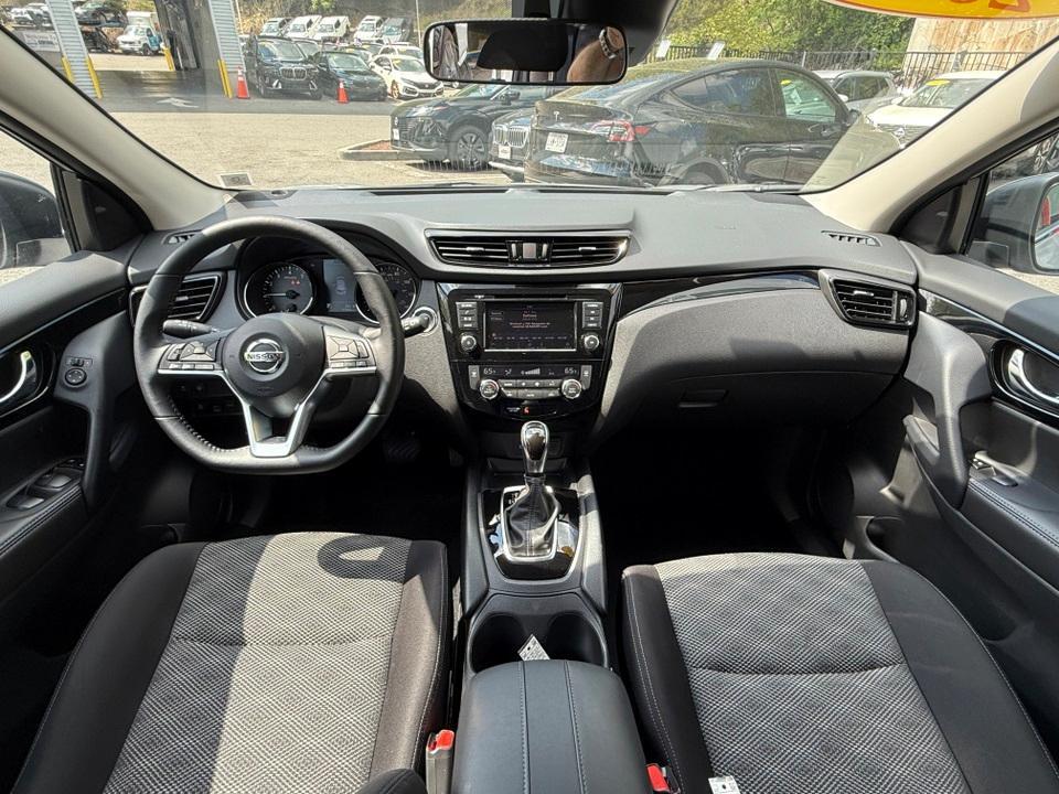 used 2022 Nissan Rogue Sport car, priced at $24,002