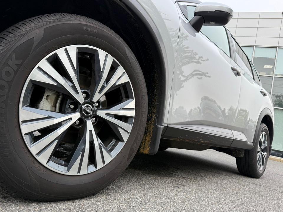 used 2022 Nissan Rogue car, priced at $23,251