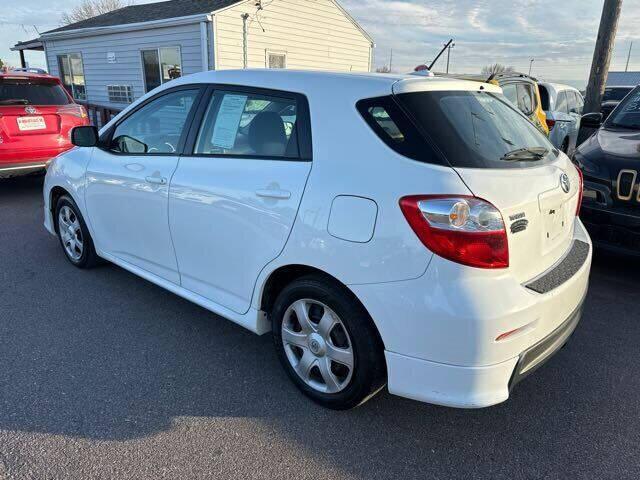 used 2009 Toyota Matrix car, priced at $7,500