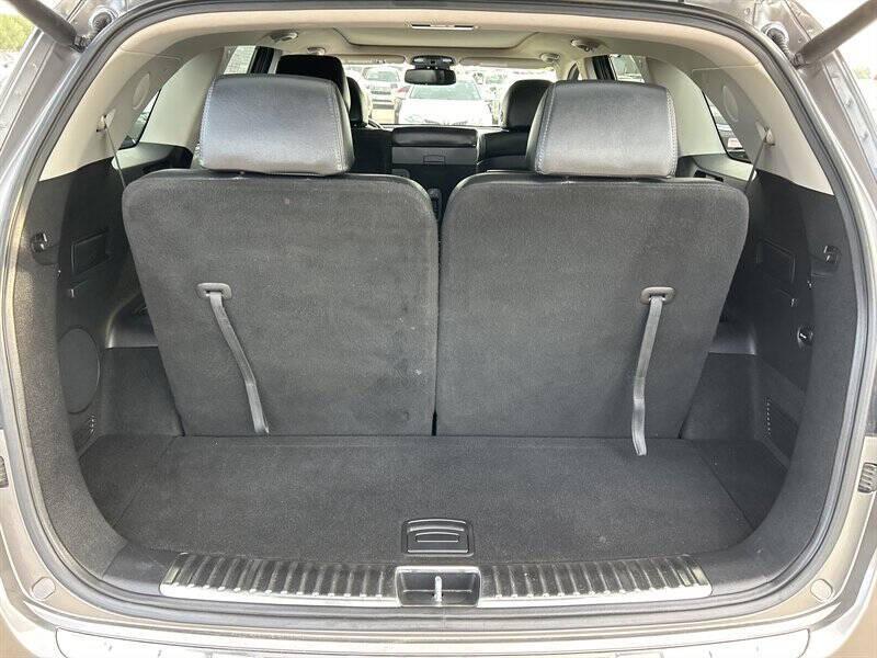 used 2018 Kia Sorento car, priced at $13,900